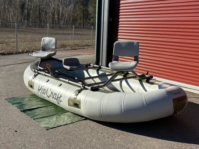 AI-generated alt text provided by AltText.ai will go here